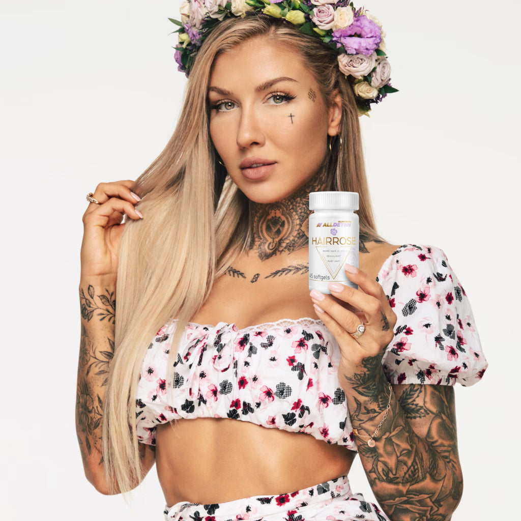 Dunkelbraune Kapseln von ALLNUTRITION ALLDEYNN HAIRROSE für Schönes Haar, in einer offenen Packung auf weißem Hintergrund